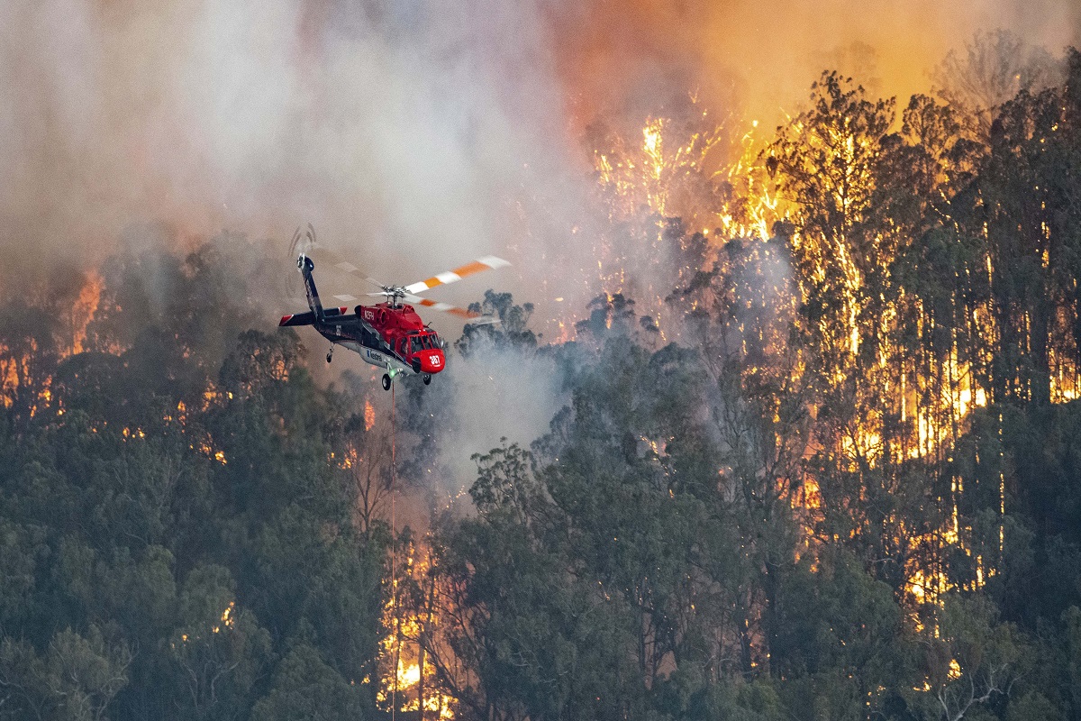 Australia bushfires: Death toll mounts to 16, hundreds of homes destroyed