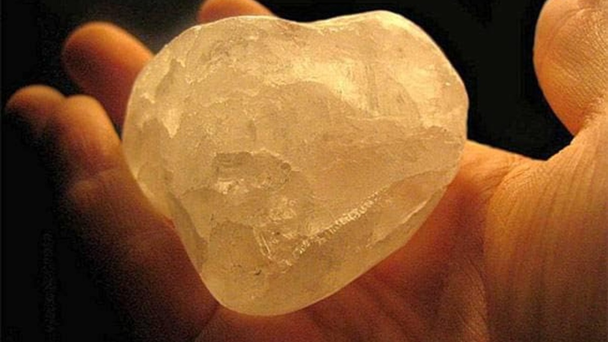 Vastu Tips: Keep alum (fitkari) in any corner of the house for increased wealth