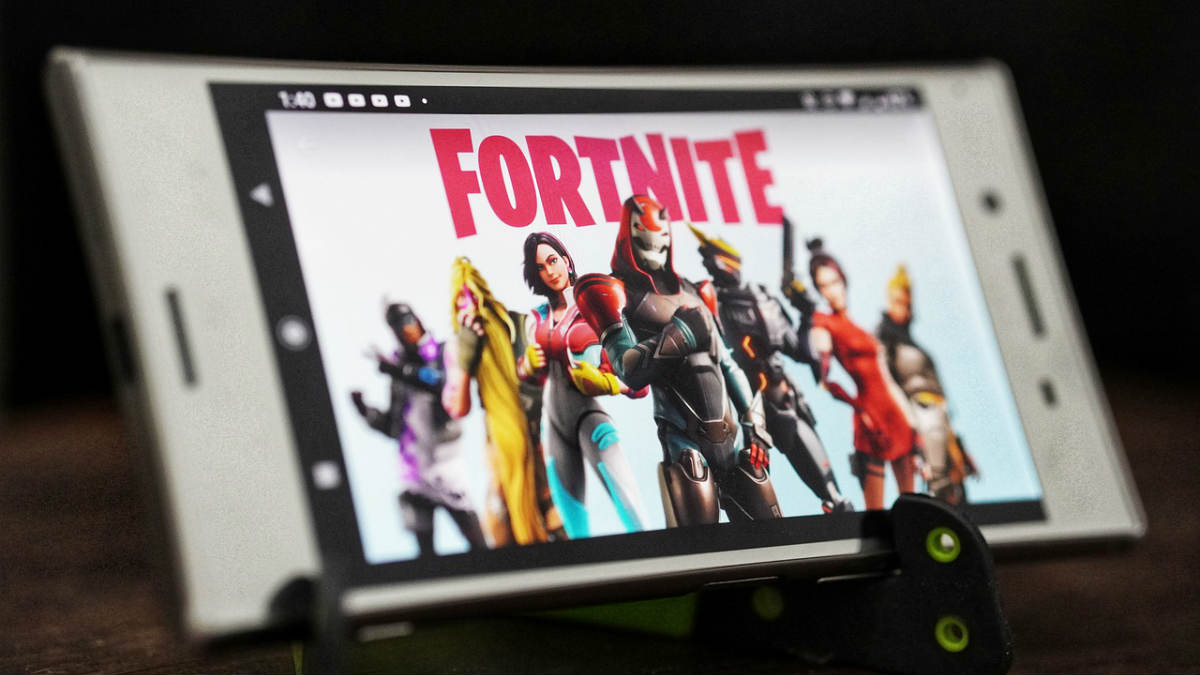 Why Does Fortnite Need Downloaded Twice A Week On Ipad Fortnite For Ipad Battle Royale Game Now Runs Smoother On Ios Technology News India Tv