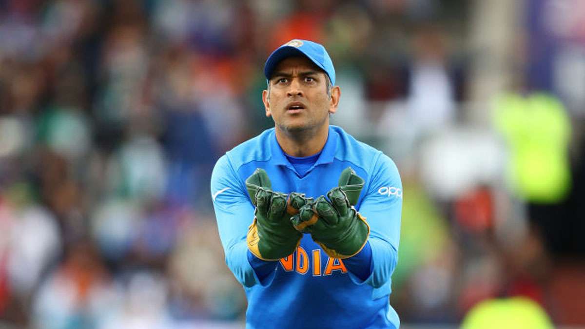 Selectors should do what is best for India: Kapil Dev on MS Dhoni