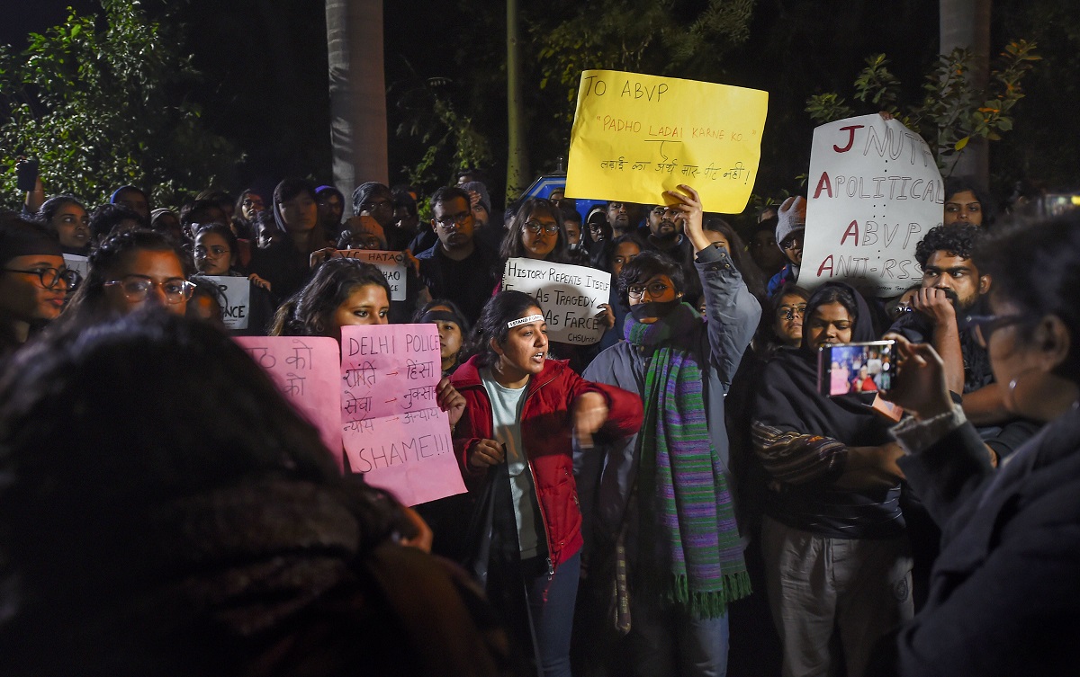 JNU clash: ABVP allegedly attacks JNUSU students during march seeking justice for IIT Bombay student