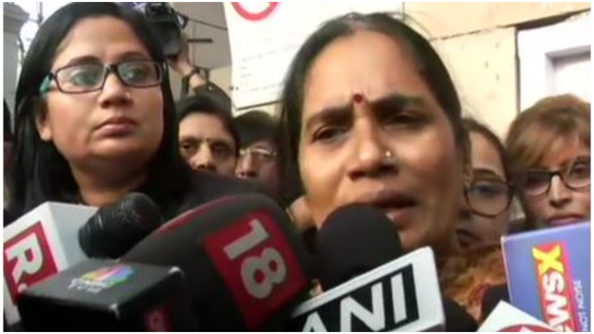 Nirbhaya's mother: Don't want 'tareekh pe tareekh', fed up of delaying ...