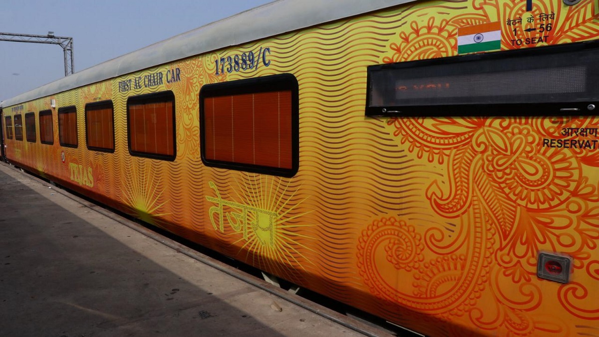 On Day One, Tejas Express covers Ahmedabad-Mumbai distance in six hours