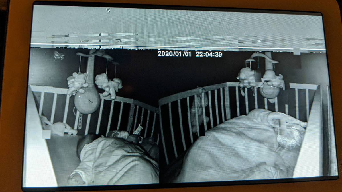 Xiaomi smart camera displays other's images and intrudes privacy