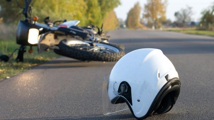 West Bengal man falls off bike while performing on Facebook live, dies