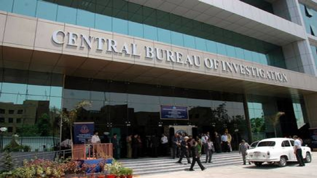 CBI arrests alleged middleman Dhiraj Gupta in Manish Sisodia's OSD bribery case