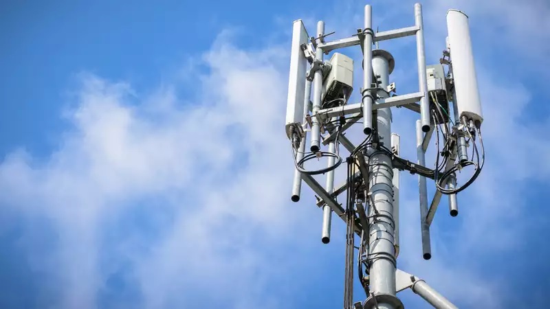 If the telcos pay the AGR dues of Rs 1.20 lakh crore, India's fiscal deficit for 2019-20 will come down to 3.5 per cent of the GDP from the revised estimate of 3.8 per cent of the GDP, economists at SBI have said.