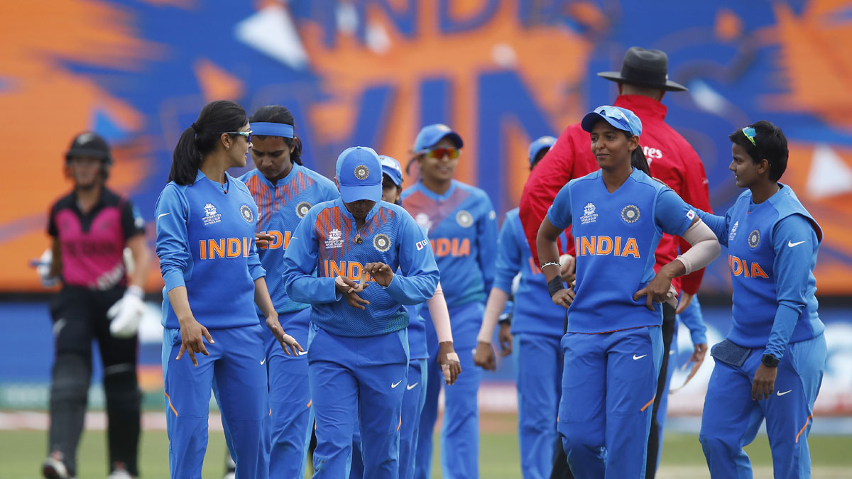 Women's World T20: India beat New Zealand in nail-biting finish to qualify for semi-finals