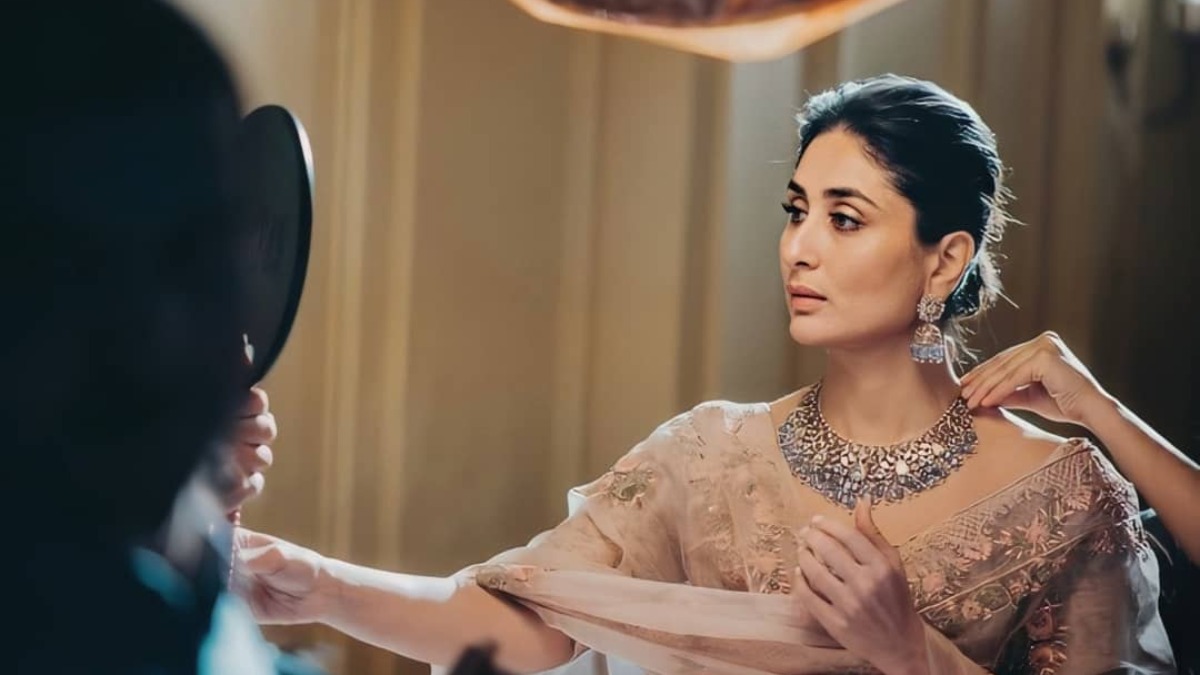 Kareena Kapoor Khan reflects back at her 20 year journey in Bollywood –  India TV