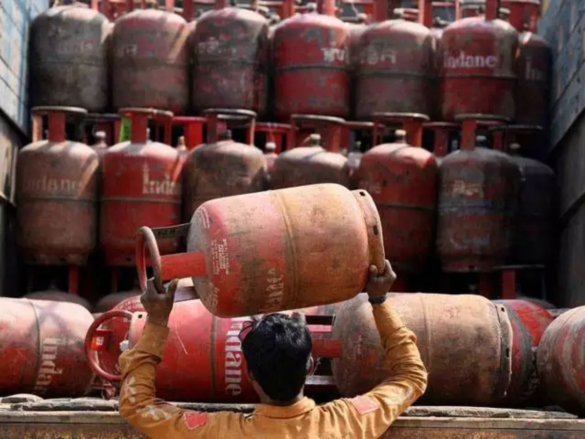 Lpg Gas Rate Lpg Cylinder Prices Hiked Across Metro Cities Today