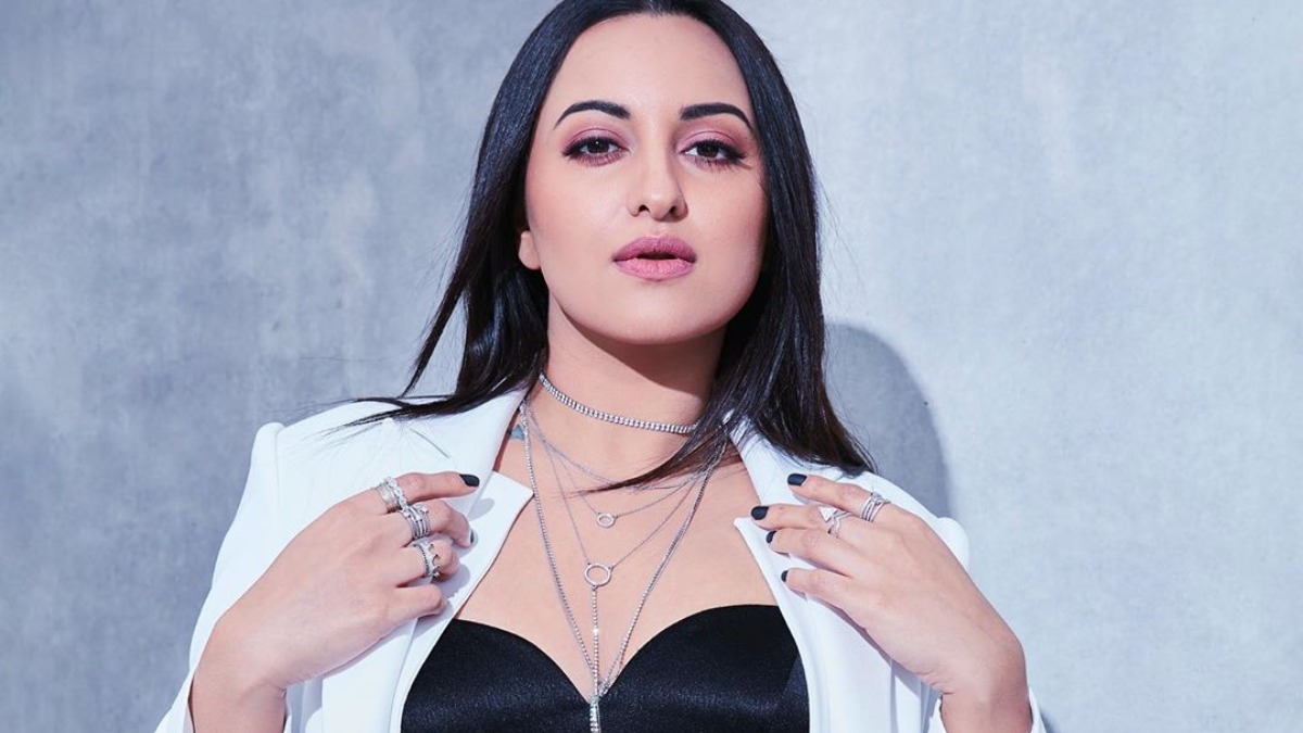 Sonakshi Sinha becomes only actress to enter Rs 1500 cr club after ...
