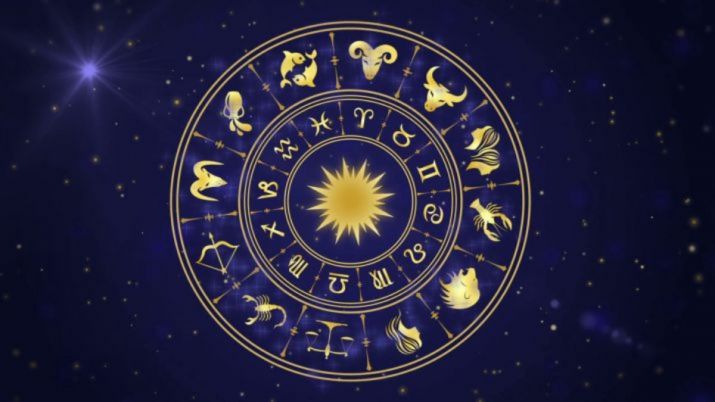 Why You Should Read Your Rising Sign's Horoscope Before Your Sun Sign's, Expert Tips