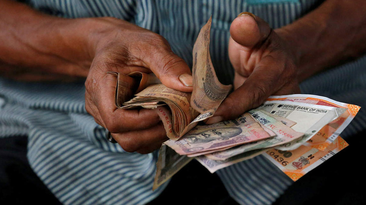 Rupee May Depreciate To 77 Against Dollar In Next Few Sessions Business News India Tv