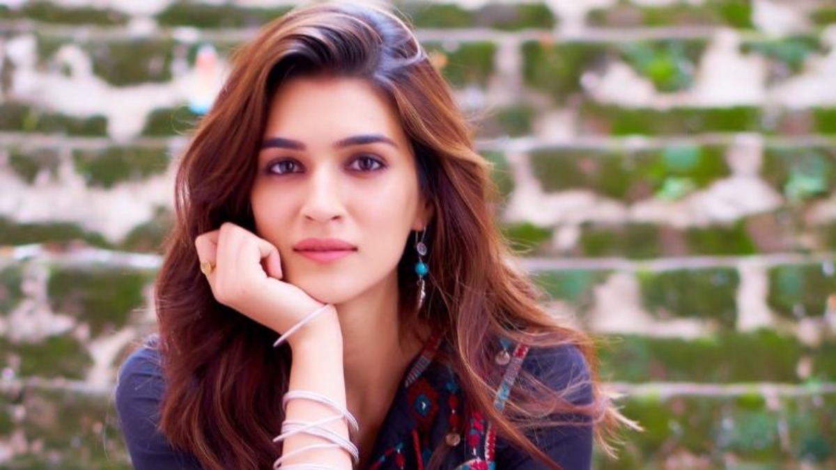 Sanon Xnxx - Kriti Sanon calls 'Mimi' a journey of self discovery for her as an actor |  Celebrities News â€“ India TV