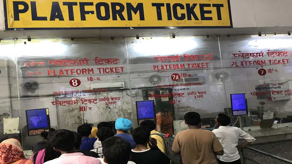 Central railway increases platform ticket from Rs 10 to Rs 50 amid COVID-19  | India News – India TV