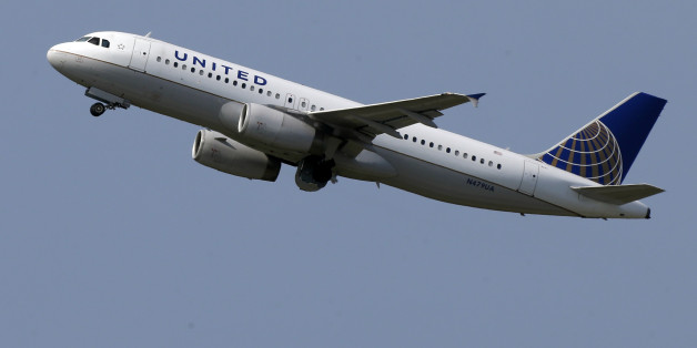 united airlines new york to delhi flight status