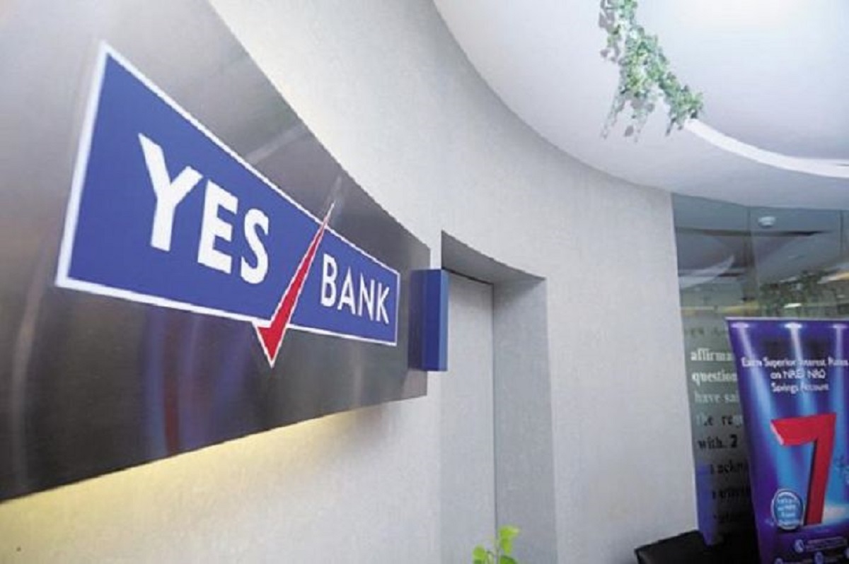 should buy yes bank