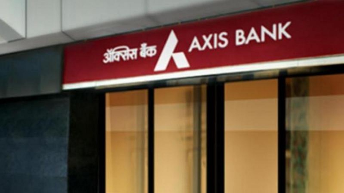 Despite Increase In Net Income, Axis Bank Records A Loss Of Rs 1,387 ...