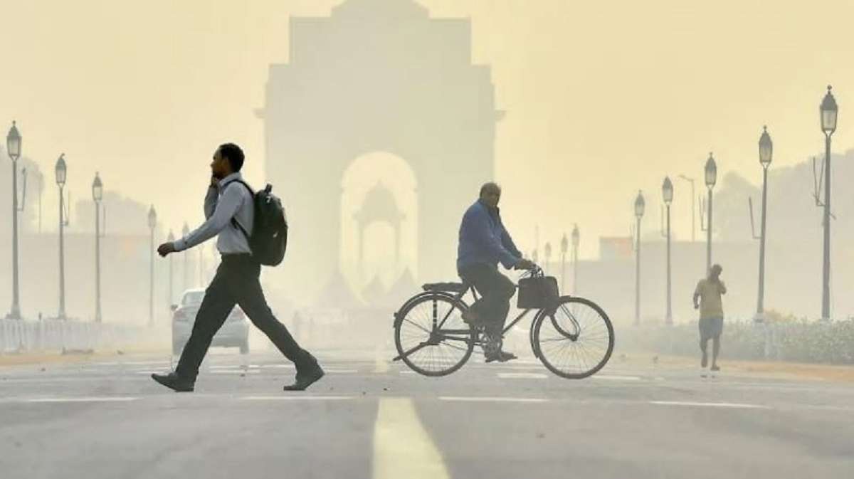 Mild Dust Storms Deteriorate Delhi Air Quality Partly Cloudy Sky On Forecast India Tv 8691