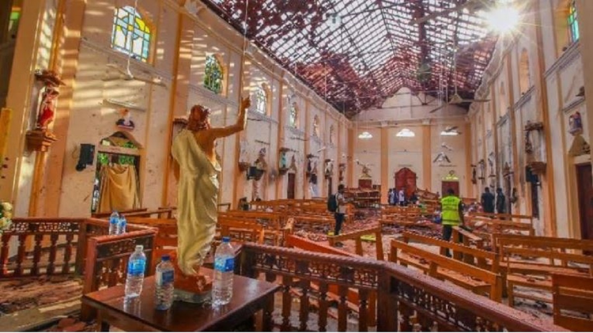 Sri Lanka Easter bombers had planned second attack, say police