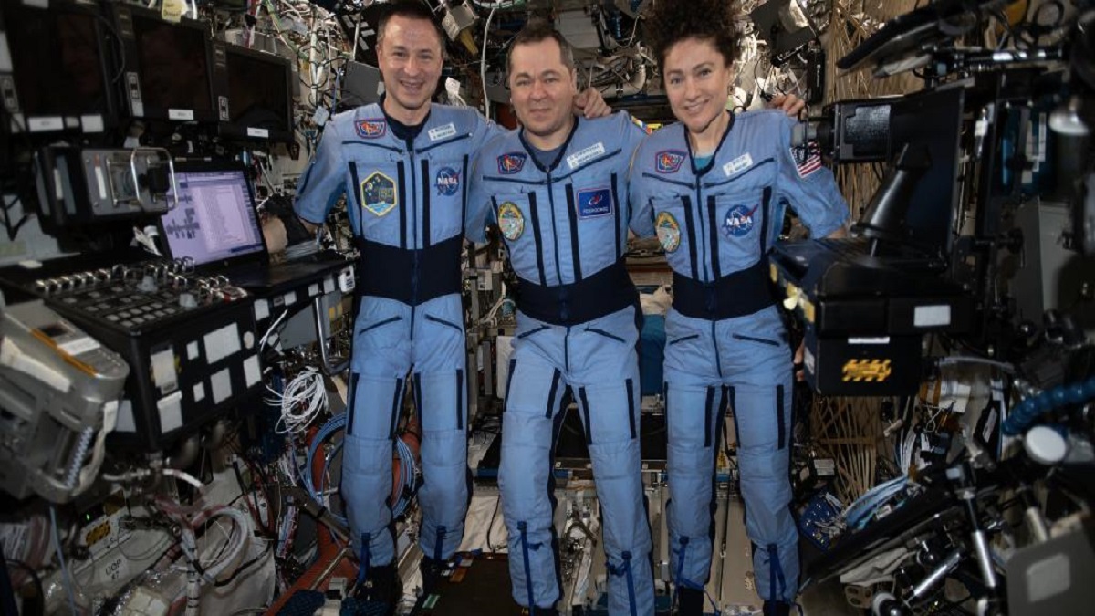 3 Nasa Astronauts Return To A Different Earth Hit By Covid 19 World News India Tv