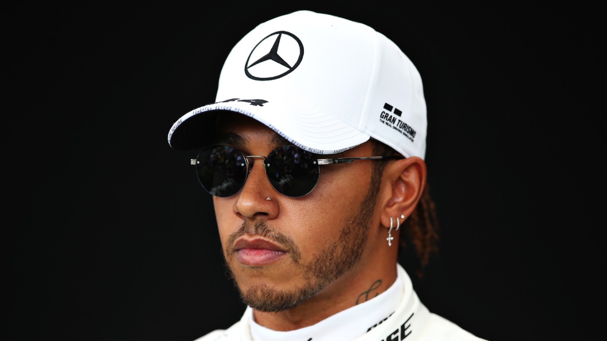 Lewis Hamilton Ponders Over Formula 1 Future Amid Coronavirus Lockdown Formula News India Tv