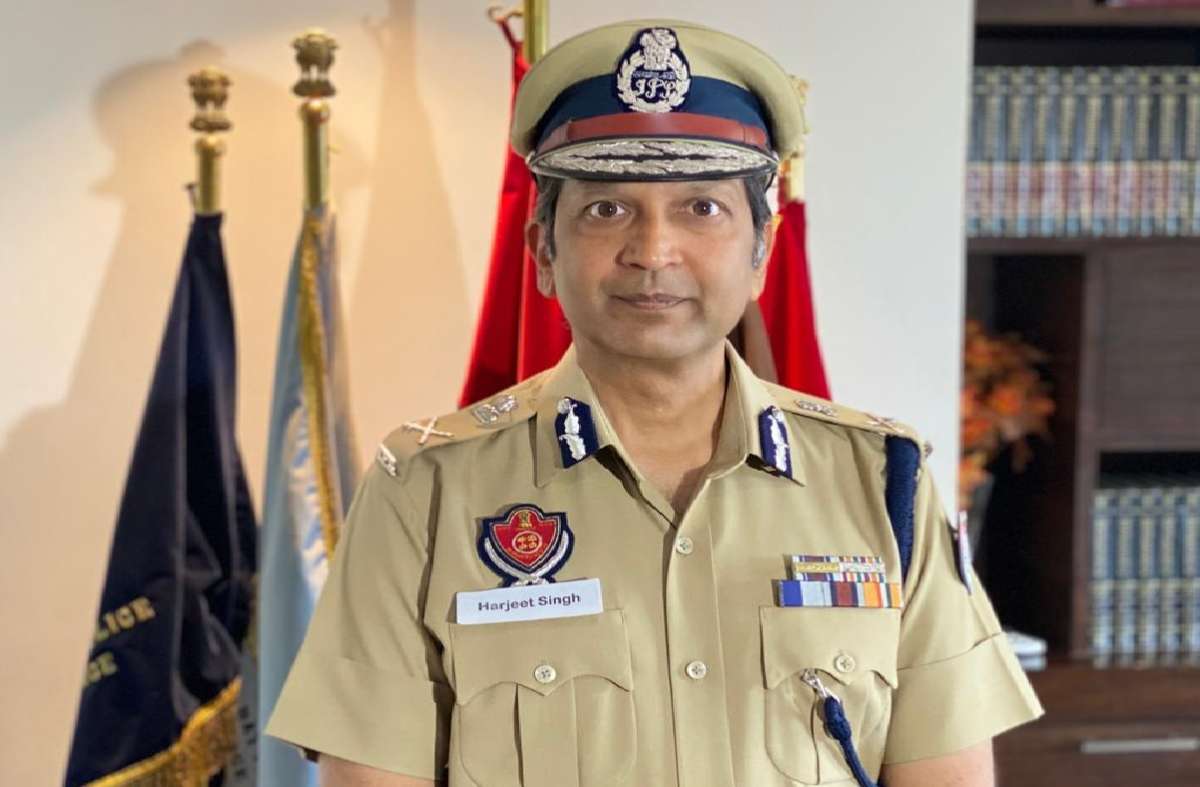 Punjab Police wears Harjeet Singh's name on chest, the cop whose hand was severed on COVID-19 duty | India News – India TV