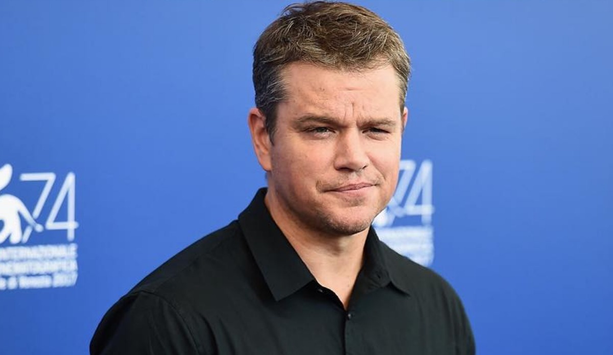 Alexis is Matt Damon's&nbsp;stepdaughter from his wife Luciana Bozan Barroso's previous marriage.