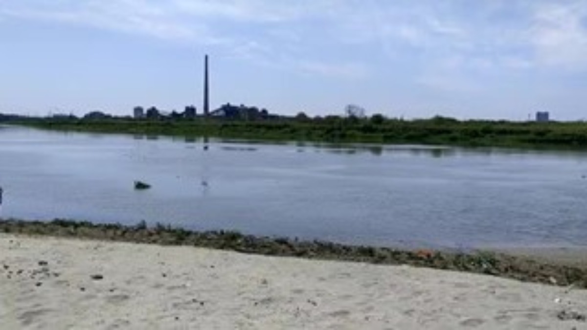 Rajasthan: Woman jumps into reservoir with 3 children after dispute with husband (Representational image)