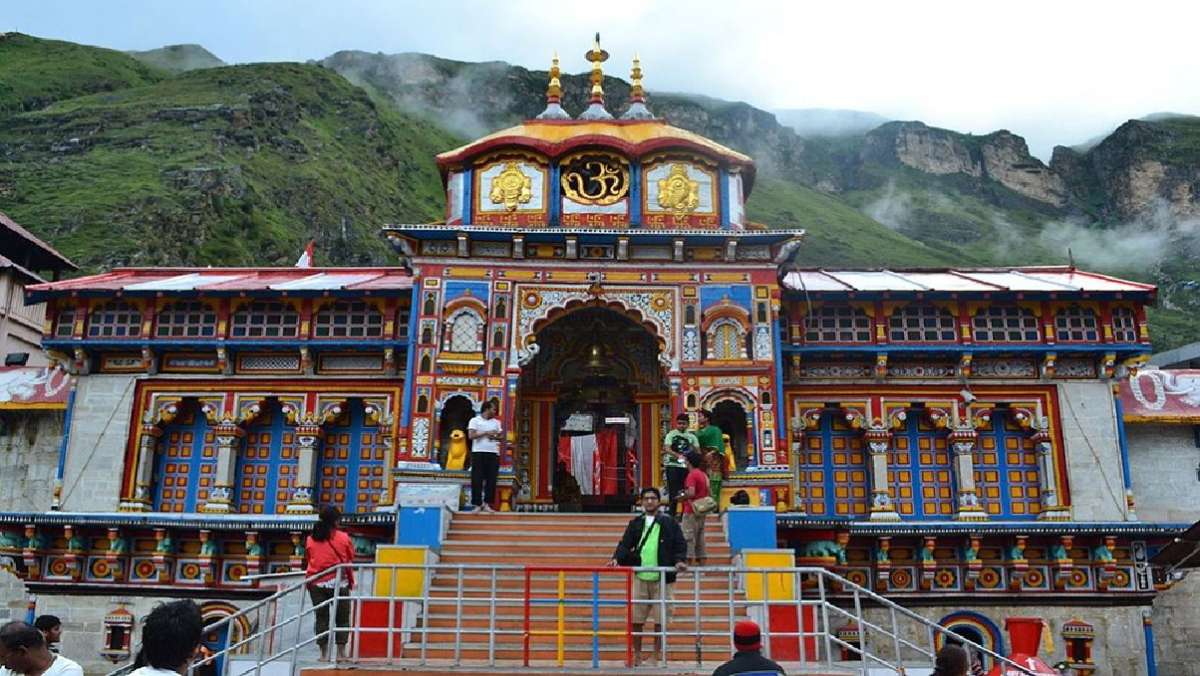 Hand over Badrinath shrine to Muslims as its a religious place of the  community demands Darul Ulooms Maulana Abdul Latif Qasmi  India News   India TV