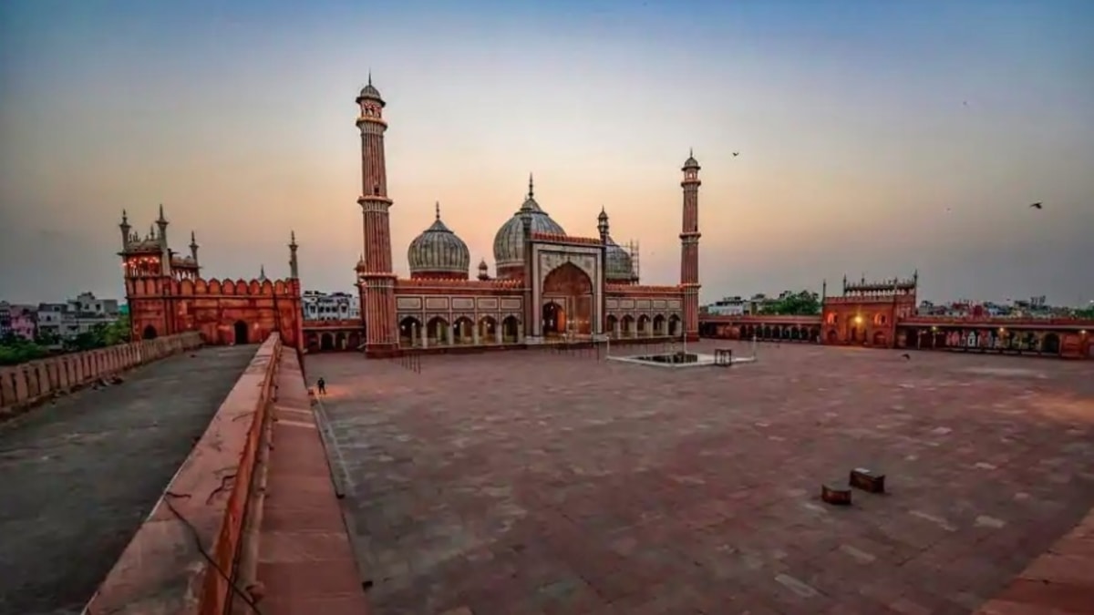 Jama Masjid to remain shut till June 30: Shahi Imam – India TV