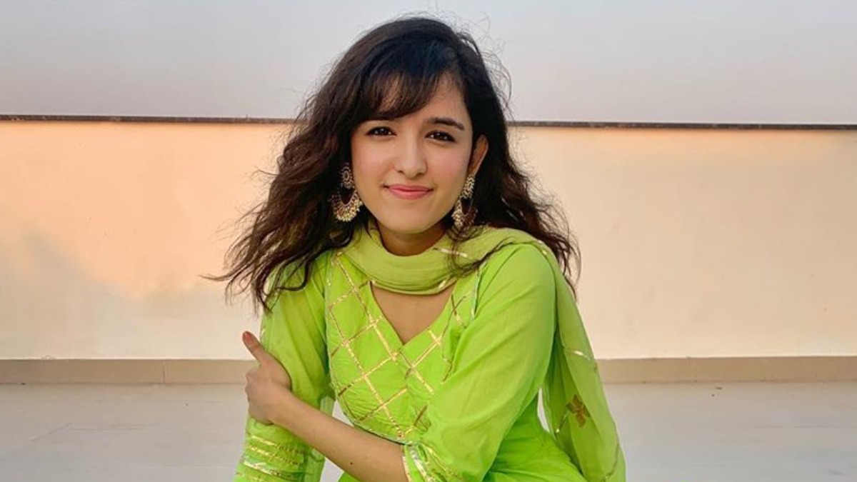 Shirley Setia gets fans nostalgic with cover of 'Na tum jaano na hum' | Celebrities News – India TV Shirley Setia gets fans nostalgic with cover of 'Na tum jaano na hum' | Celebrities News – India TV