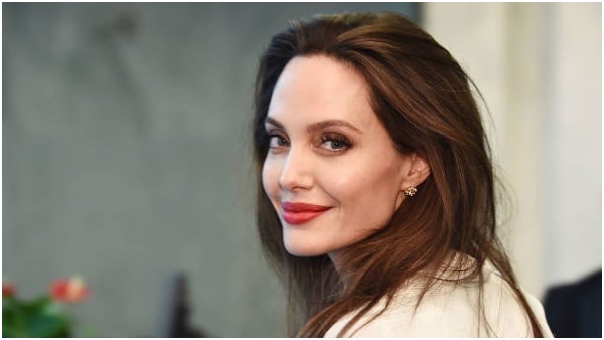 mineral Plateau Bemærk venligst Angelina Jolie: Separated from Brad Pitt for wellbeing of family |  Celebrities News – India TV