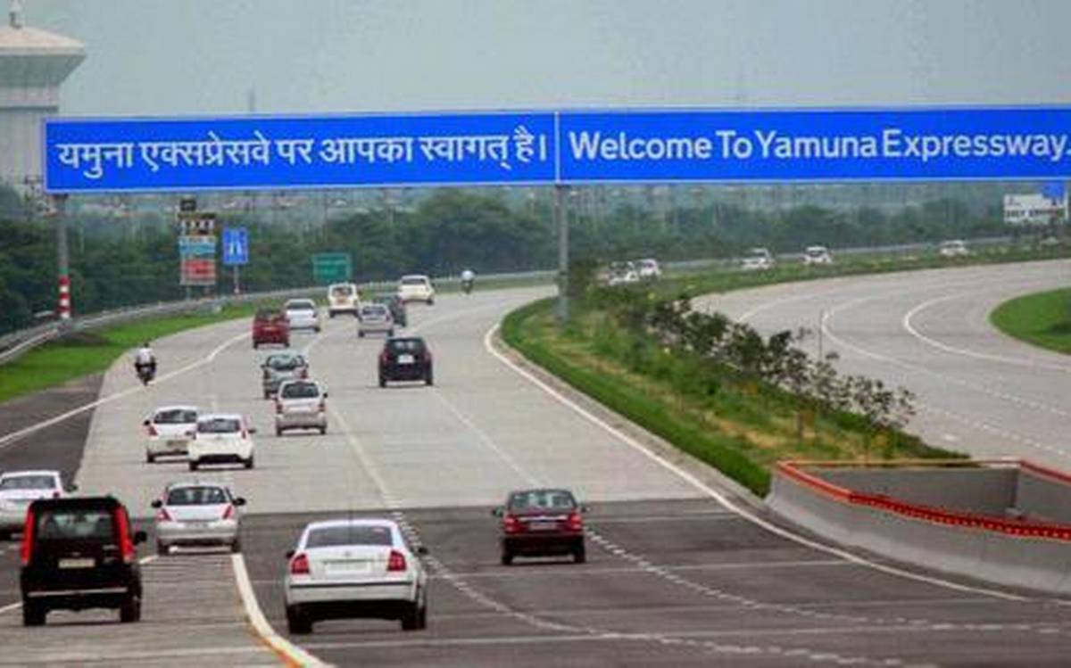 Speed ​​limit restriction imposed on Yamuna Expressway from today, Check details