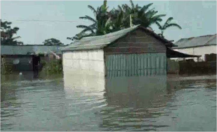 Assam flood situation worsens, 3.4 lakh affected in 14 districts – India TV