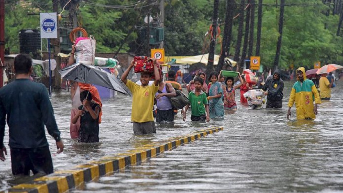 Possible flood situation in Bihar as heavy rain continues; officials on alert