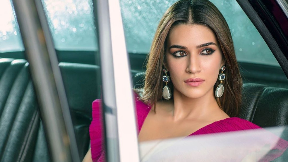 Happy Birthday Kriti Sanon A Look At Her Beautiful Photos And How Fans