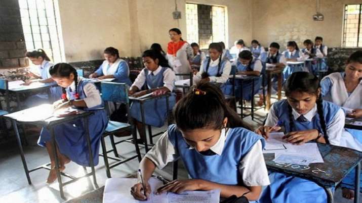 MP Board 2020: 15-year-old girl, who attended school by cycling 24 km a day, gets 98.7% in Class 10 exam