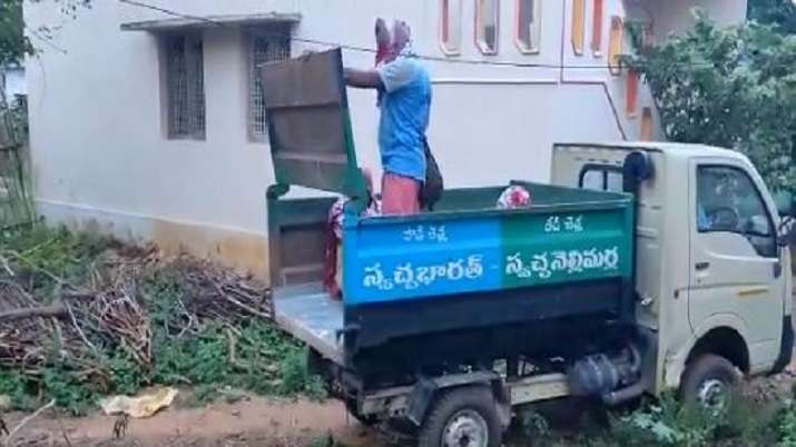 COVID-19 patients shifted to hospital in garbage vehicle in Andhra Pradesh