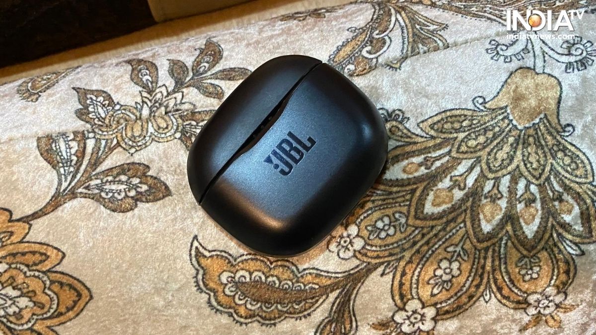 jbl earbuds 125