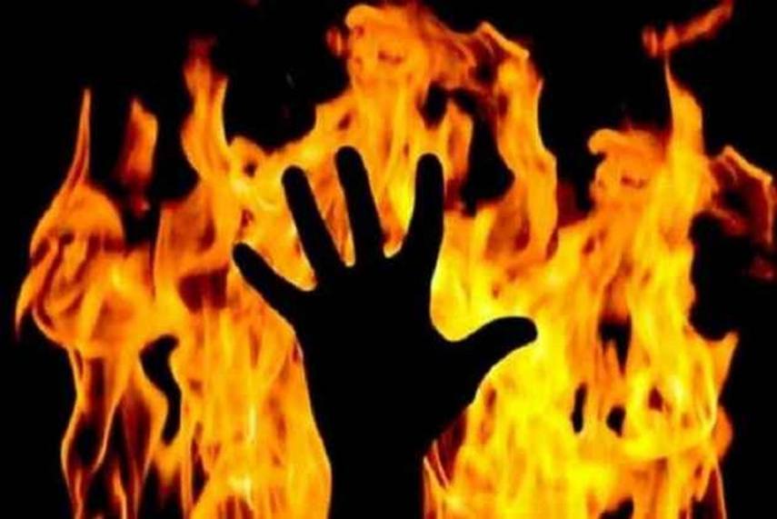 UP: 15-year-old Dalit girl set ablaze by jilted lover in Ballia