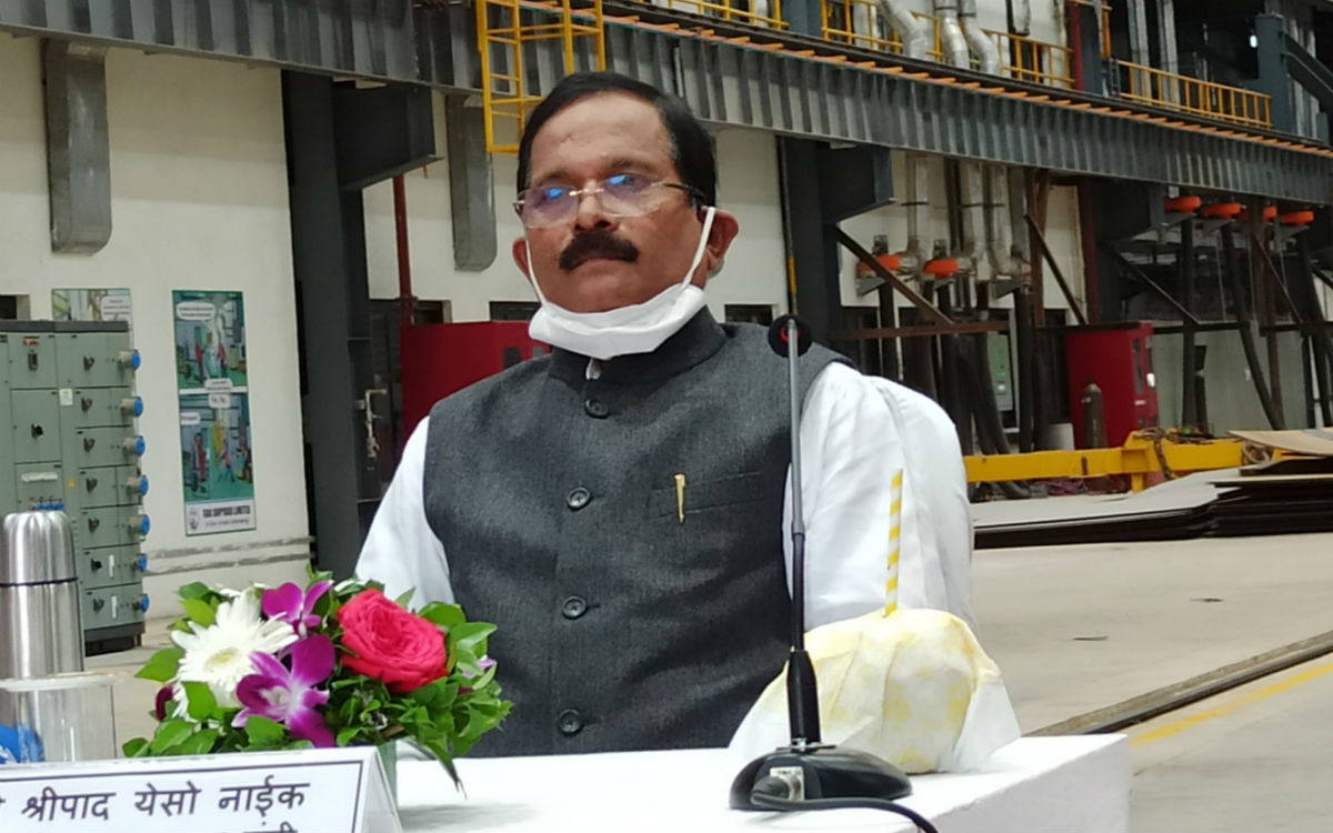 Union Minister Shripad Naik tests positive for COVID-19