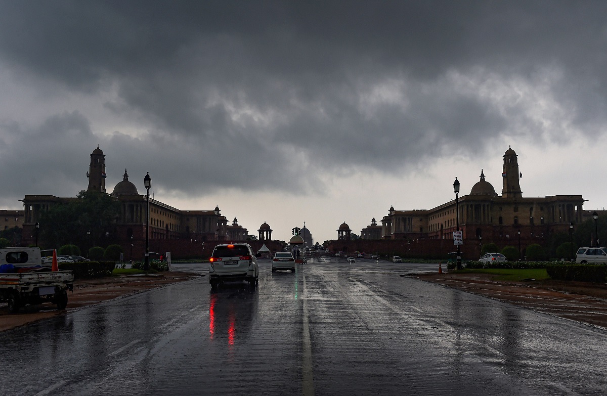 IMD issues orange alert in Delhi for next 3 days; heavy rains on forecast