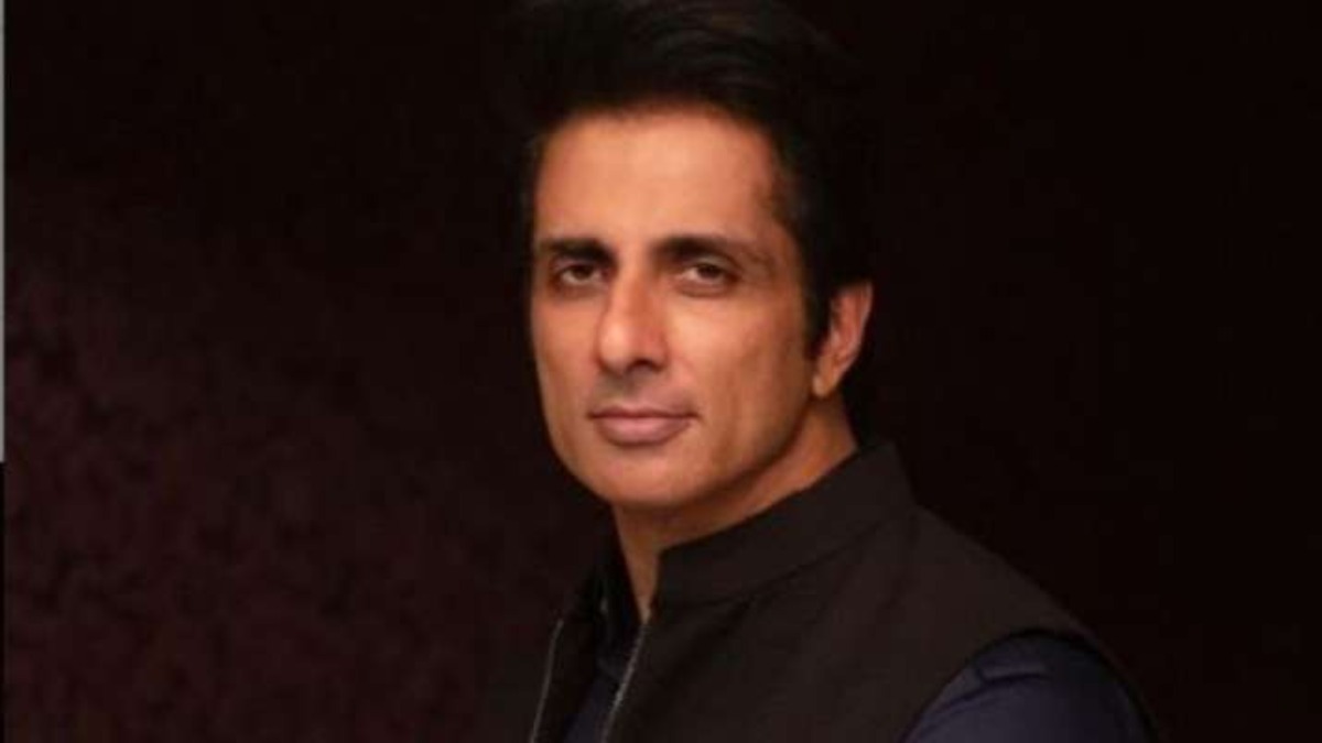 Sonu Sood offers scholarship to underprivileged students in his late mother  Saroj Sood's name | Celebrities News – India TV