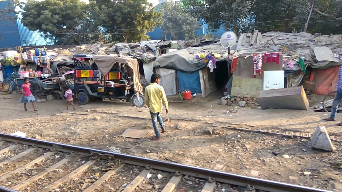 Don't raze slums without providing alternative accommodation: Delhi govt to Railways