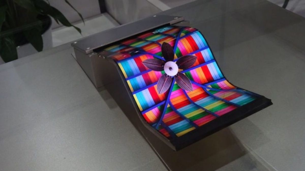 BOE to ship over 40 million flexible OLED panel this year