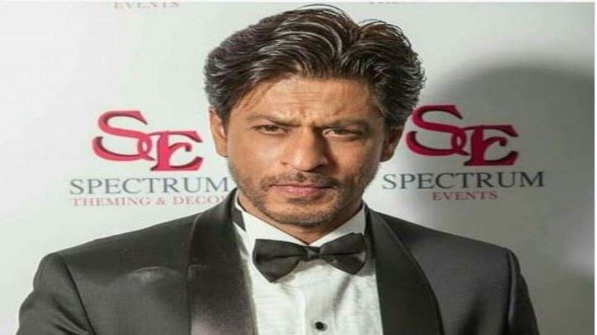 CONFIRMED! Shah Rukh Khan to share screen space with John Abraham in Pathan