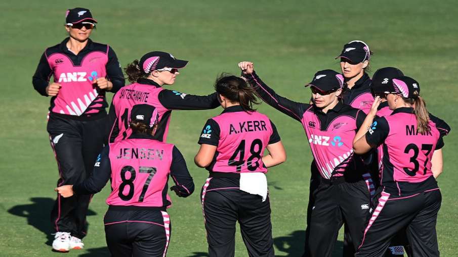 New Zealand earn consolation victory over Australia in women's T20I series