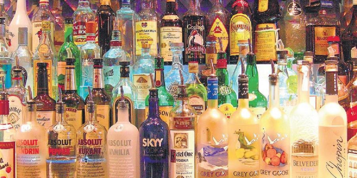 Man selling vinatge whiskey bottles worth Rs 39 lakh to buy home