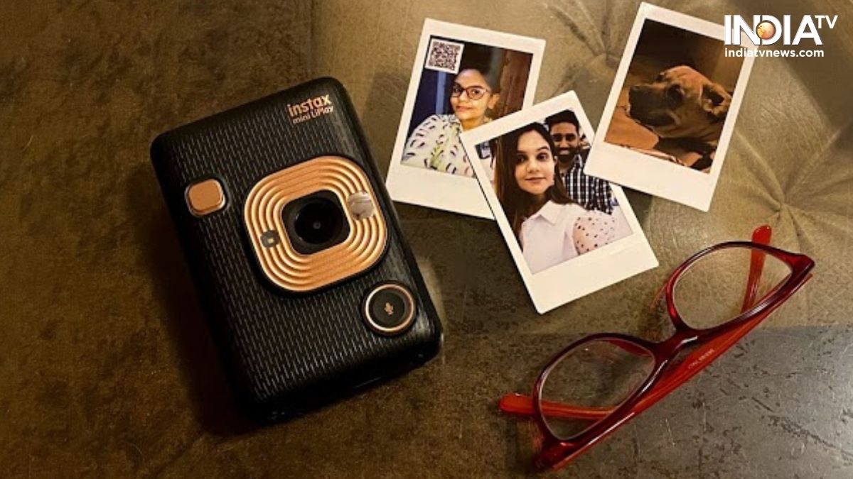 Fujifilm Instax Mini LiPlay Review: It takes you to the days of | Reviews News India TV